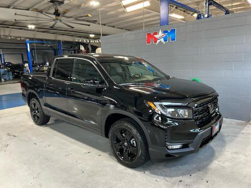 2025 Honda Ridgeline Black