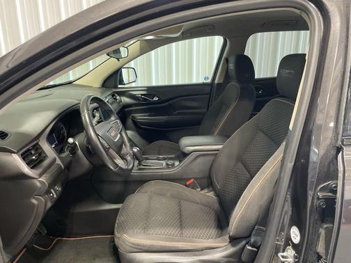 Iridium Metallic 2017 GMC Acadia SLE-2