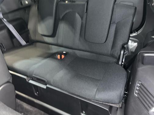 LABRADOR_BLACK 2026 Mitsubishi Outlander ES 2.5 S-AWC