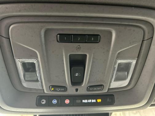 Glacier Blue Metallic 2022 Chevrolet Silverado 1500 LT