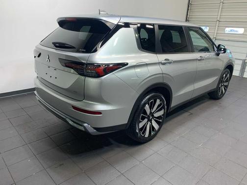 2026 Mitsubishi Outlander SE 2.5 S-AWC