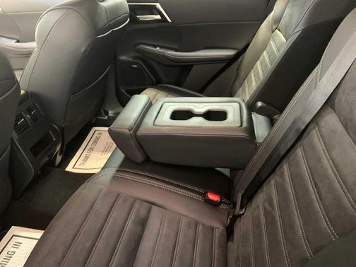 2026 Mitsubishi Outlander SE 2.5 S-AWC