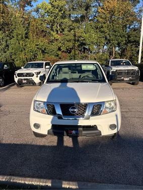 Glacier White 2017 Nissan Frontier SV