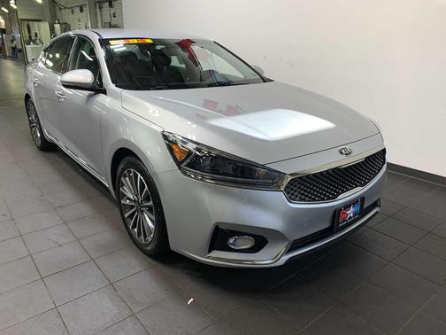 2017 Kia Cadenza Premium