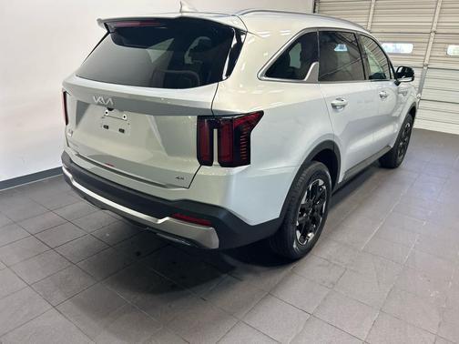 Ivory Silver 2026 Kia Sorento S