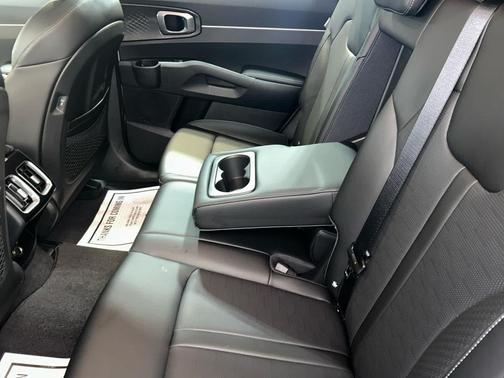 Ivory Silver 2026 Kia Sorento S