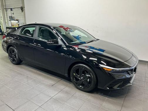 Abyss Black 2026 Hyundai ELANTRA Sport