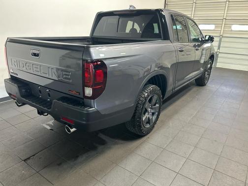 Modern Steel Metallic 2026 Honda Ridgeline TrailSport