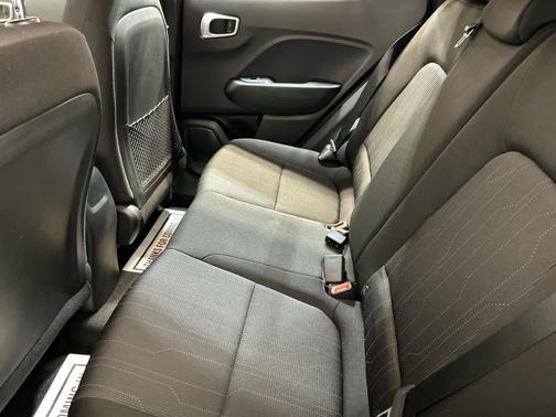 Onyx Black 2026 Hyundai VENUE SE
