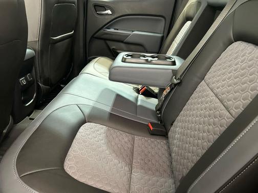 Satin Steel Metallic 2021 Chevrolet Colorado Z71