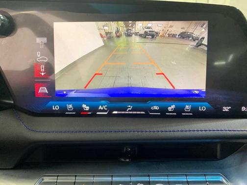 Riptide Blue Metallic 2026 Chevrolet Corvette Stingray w/2LT