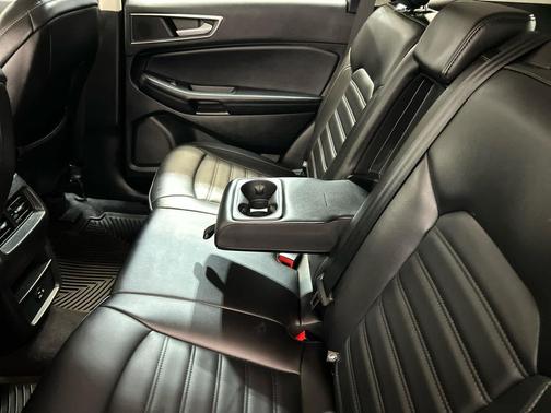 Oxford White 2022 Ford Edge SEL