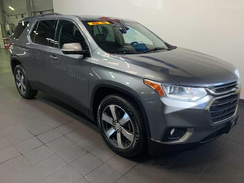 2020 Chevrolet Traverse LT Leather