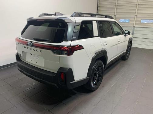 CRYSTAL WHITE 2026 Subaru Outback Limited