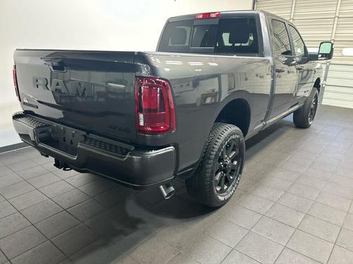 Granite Crystal Metallic Clearcoat 2026 RAM 2500 Laramie Crew Cab 4x4 6'4' Box