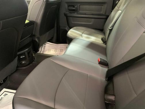 2026 RAM 2500 Tradesman Crew Cab 4x4 6'4' Box