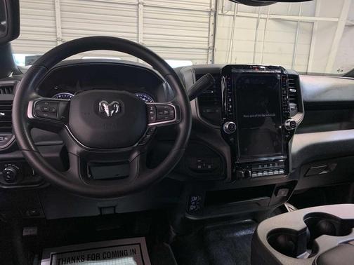 2026 RAM 2500 Tradesman Crew Cab 4x4 6'4' Box