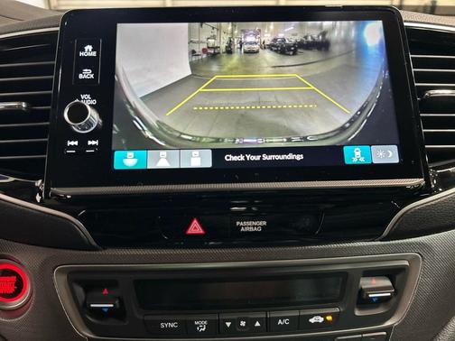 Crystal Black Pearl 2026 Honda Ridgeline RTL