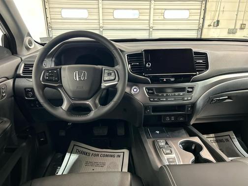 Crystal Black Pearl 2026 Honda Ridgeline RTL