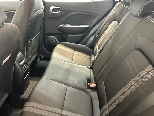 Shimmering Silver 2025 Hyundai VENUE SEL