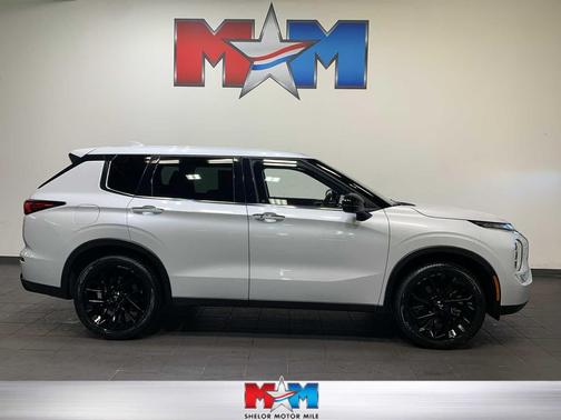 2024 Mitsubishi Outlander SE Black Edition S-AWC