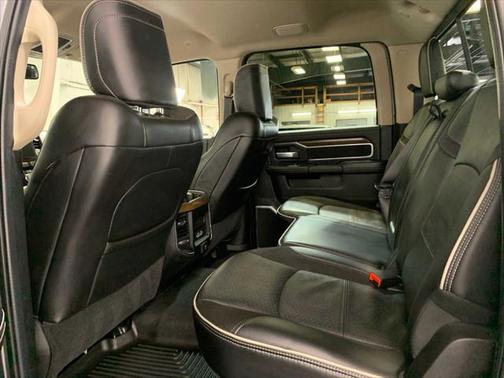 2022 RAM 2500 Laramie Crew Cab 4x4 6'4' Box