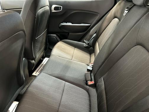 Shimmering Silver 2026 Hyundai VENUE SE