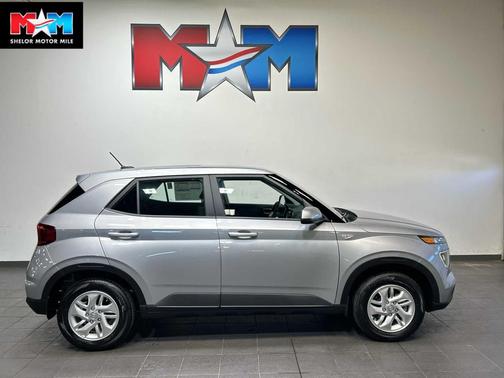 Shimmering Silver 2026 Hyundai VENUE SE