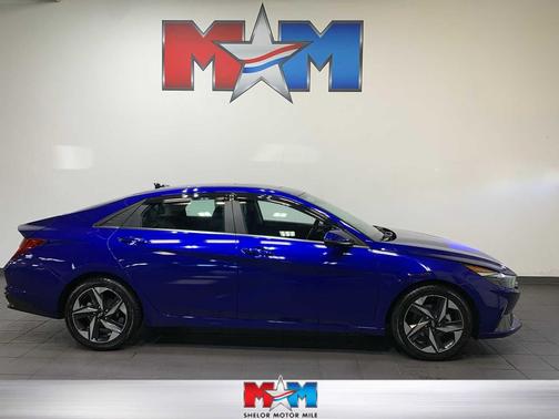 2023 Hyundai ELANTRA Limited