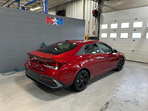 2026 Hyundai ELANTRA Sport