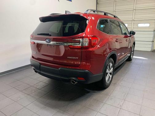 2024 Subaru Ascent Premium 8-Passenger