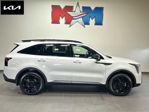 Glacial White Pearl 2026 Kia Sorento SX