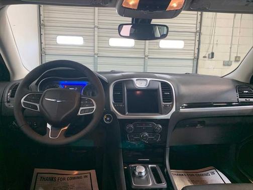 2023 Chrysler 300 Touring