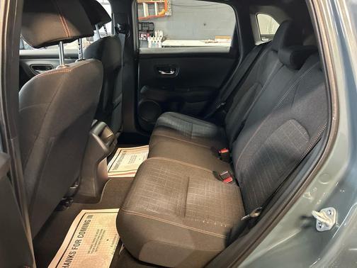 Nordic Forest Pearl 2026 Honda HR-V AWD Sport