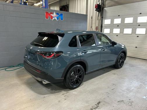 Nordic Forest Pearl 2026 Honda HR-V AWD Sport