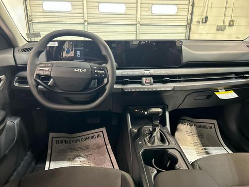 Snow White Pearl 2026 Kia K4 LX