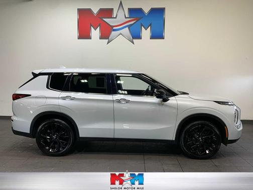 2024 Mitsubishi Outlander SE Black Edition S-AWC