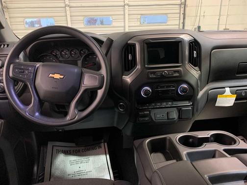 2025 Chevrolet Silverado 1500 Custom