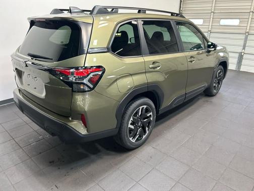 Autumn Green Metallic 2026 Subaru Forester Limited