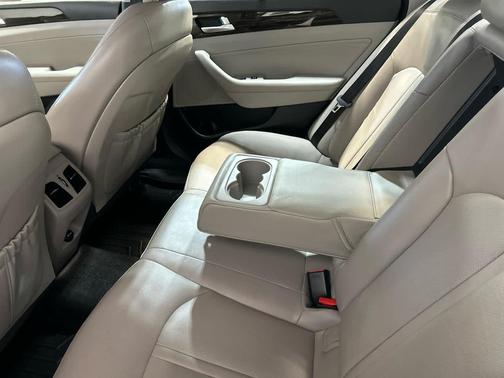 Diamond White Pearl 2016 Hyundai SONATA Hybrid Limited