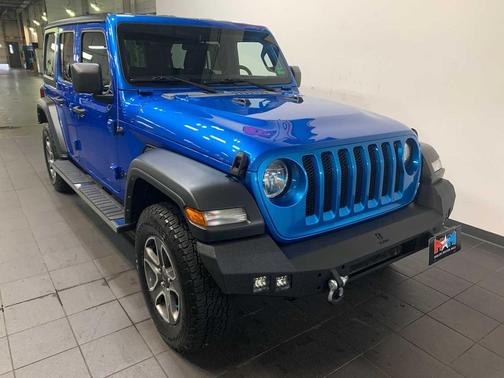 2022 Jeep Wrangler Unlimited Sport