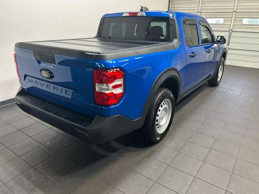 VELOCITY BLUE 2025 Ford Maverick XL