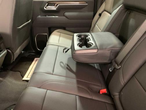 2026 Chevrolet Silverado 3500 LT