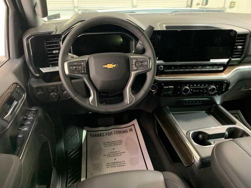 2026 Chevrolet Silverado 3500 LT