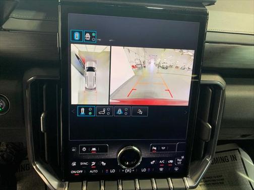 2024 GMC Acadia AWD AT4