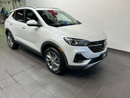 White Frost Tricoat 2021 Buick Encore GX Essence