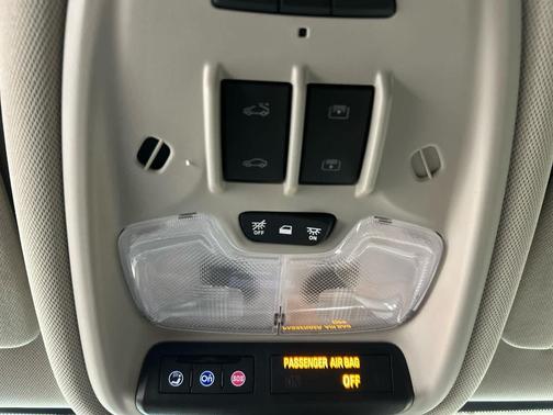 White Frost Tricoat 2021 Buick Encore GX Essence