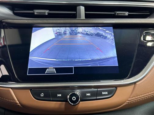 White Frost Tricoat 2021 Buick Encore GX Essence