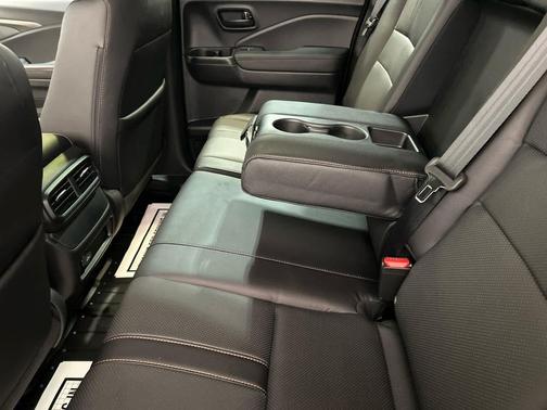 Platinum White Pearl 2026 Honda Ridgeline TrailSport+