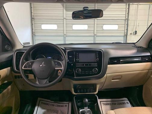 2019 Mitsubishi Outlander ES